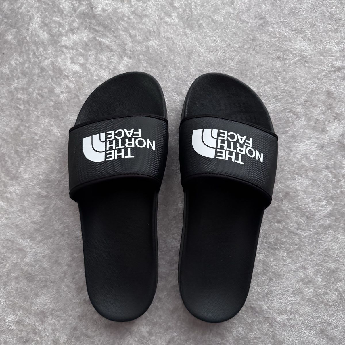 North Face Scarpe da uomo: North Face Badesandalen 43 – Nuovo (secondo la descrizione) da Hinwil venduto da norisenya