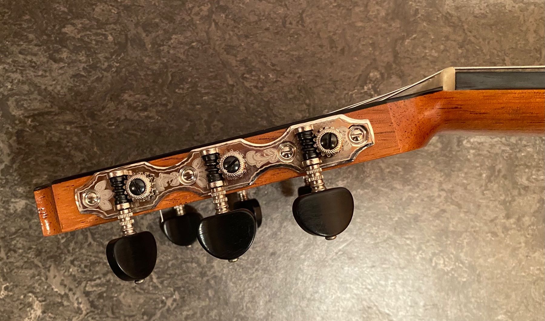 Strumenti musicali: Dominik Wurth Meistergitarre – Nuovo (secondo la descrizione) da Schiers venduto da yngve07 7