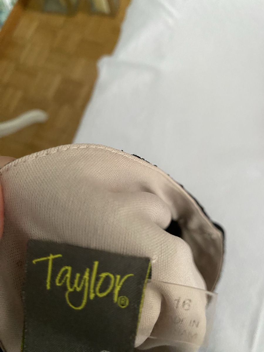 Vestiti: Abendkleid neuwertig stretch hoher NP – Nuovo (secondo la descrizione) da Küsnacht ZH venduto da sabinamari 5