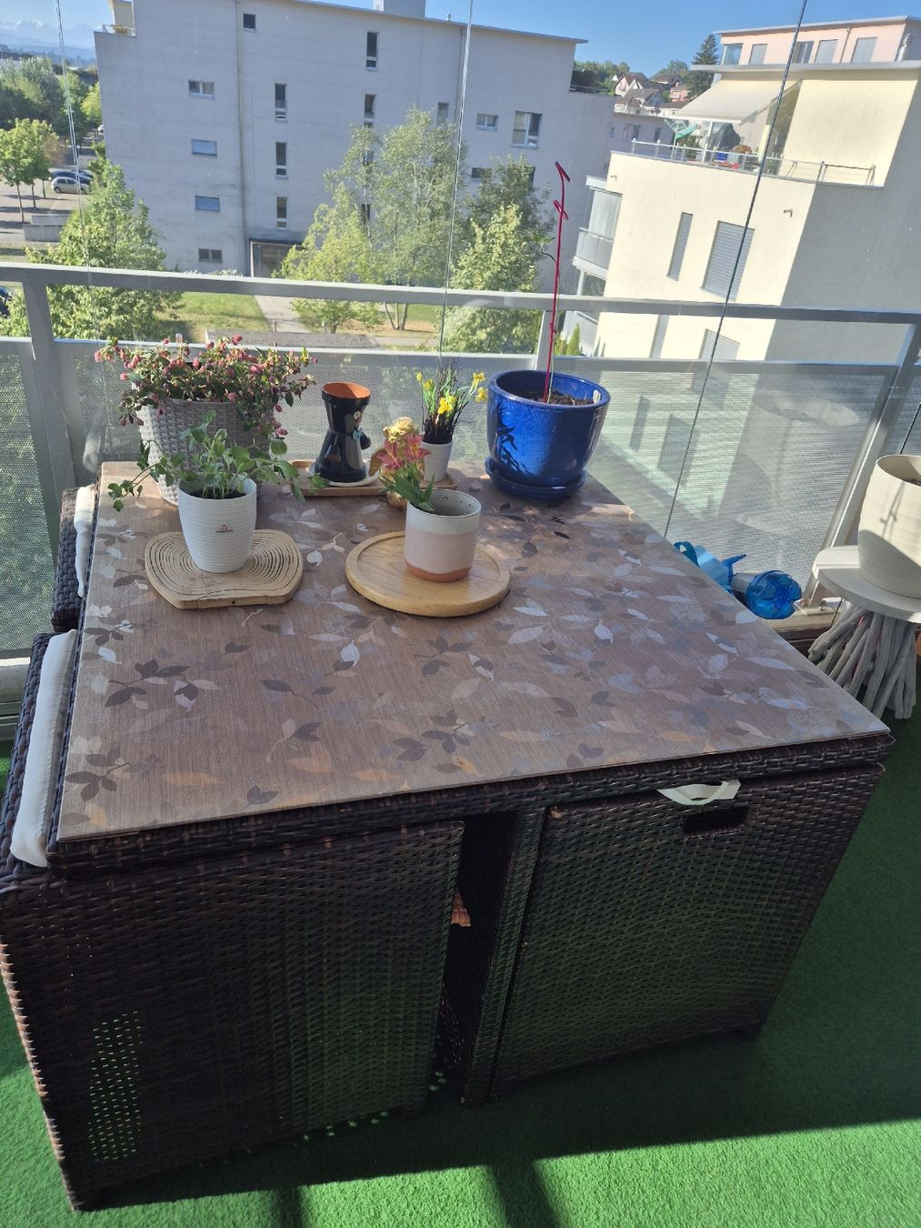 Set di tavolo e panche: Rattan-Gartenmöbel zu verkaufen  – Usato da Oensingen venduto da Szofi82