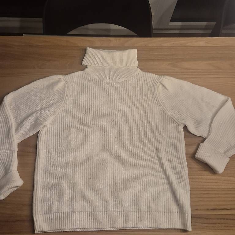 Maglioni & Felpe: Vila Rollkragenpullover  – Nuovo e nell'imballaggio originale da Marbach SG venduto da Cloudy0