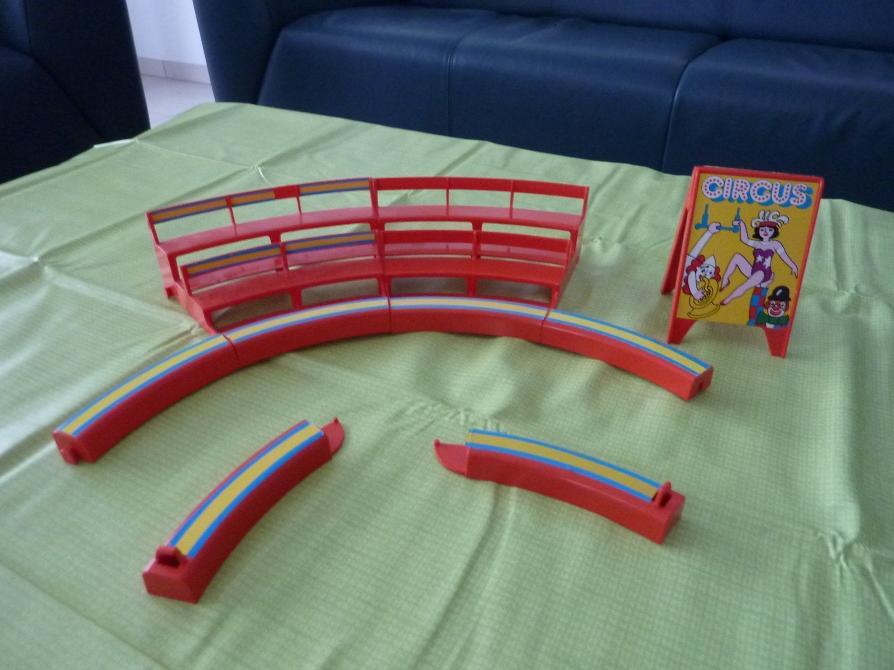 Playmobil Spielzeuge: Zirkusbestuhlung Playmobil – Gebraucht aus Gelfingen von btrottmann