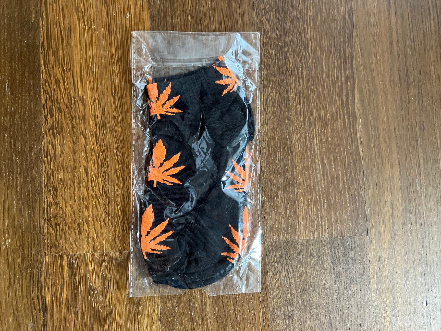 Socken: Socken Baumwolle, Grösse 38 - 42, Hanfblatt – Neu und originalverpackt aus Unterstammheim von dbo_5dgb