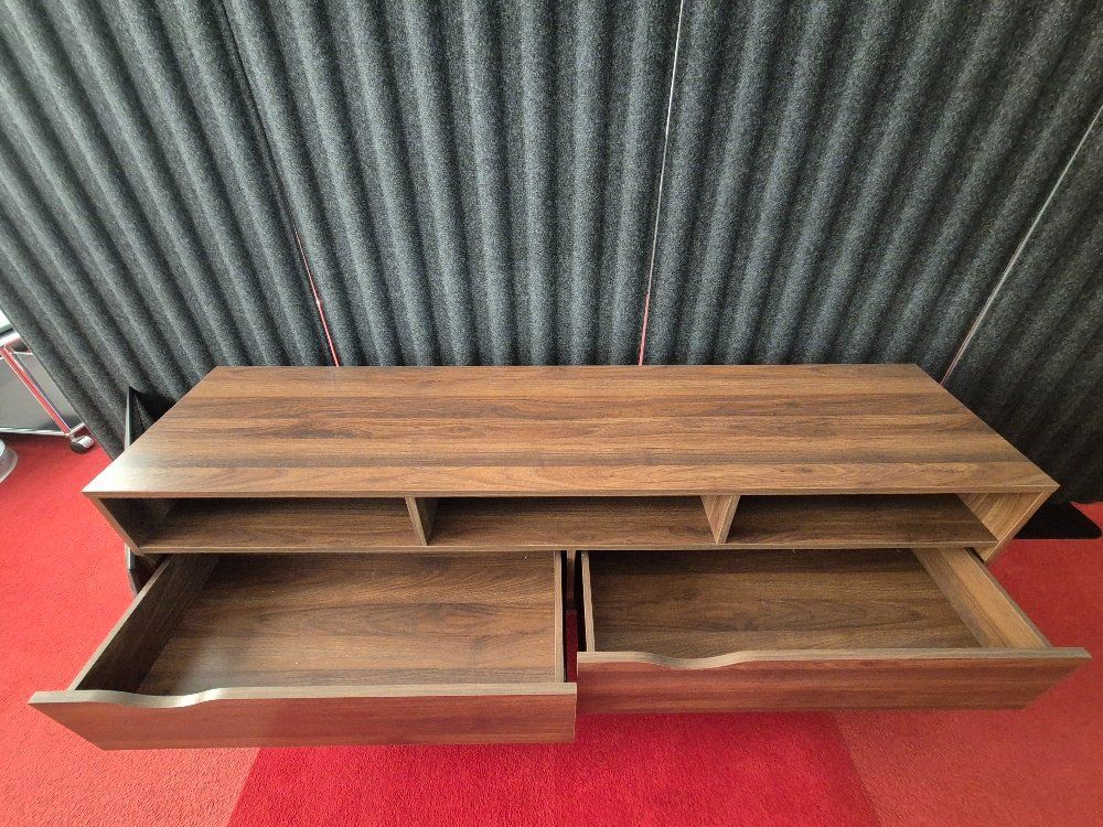 Mobili TV: TV Möbel Holz 160 x 39 x 58 cm – Usato da Feusisberg venduto da Whitefir 2
