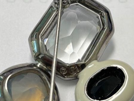 Swarovski Spille & Fermagli: Swarovski Brosche offene Kristalle – Nuovo (secondo la descrizione) da St. Gallen venduto da always-a-good-buy 3