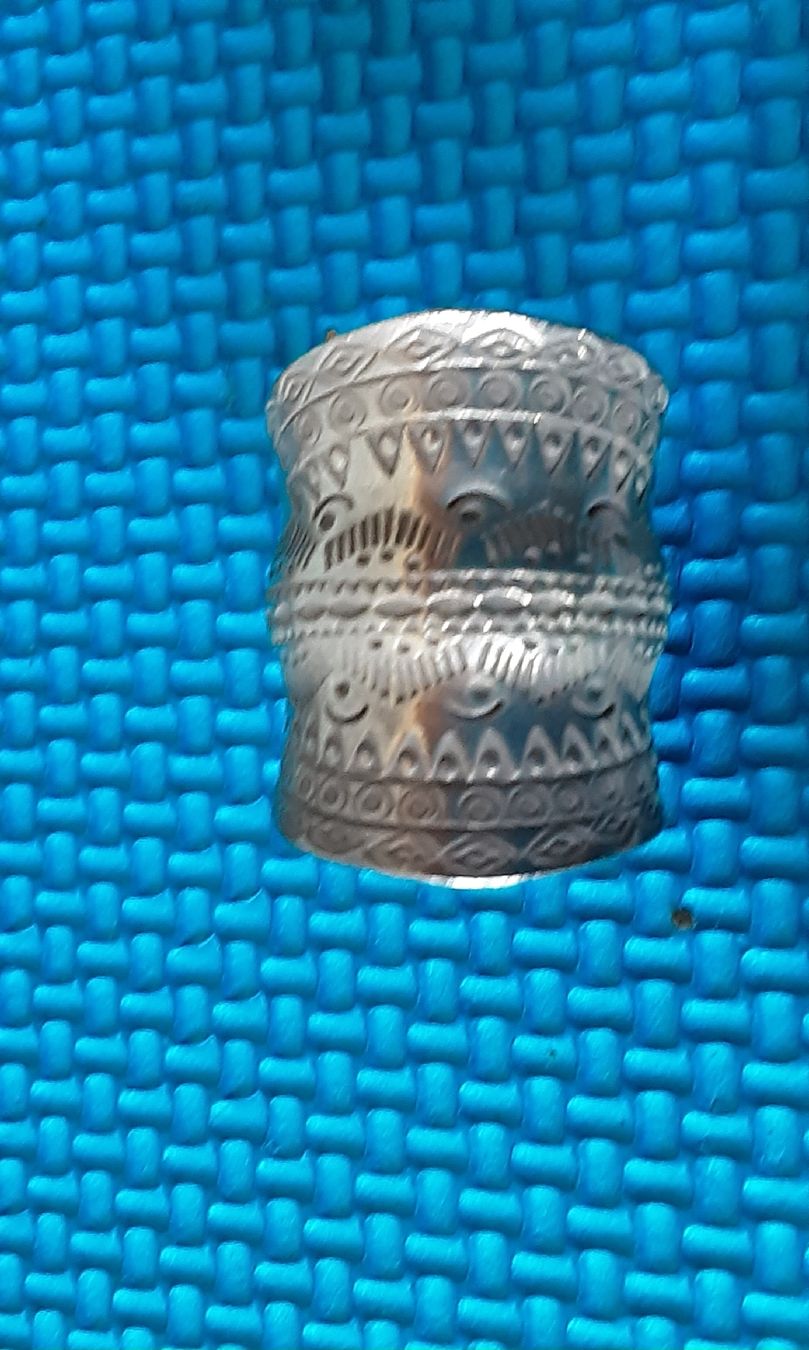 Ringe: Silver925 Patterned Ring Handmade – Neu (gemäss Beschreibung) aus Wetzikon ZH von Balloonartist