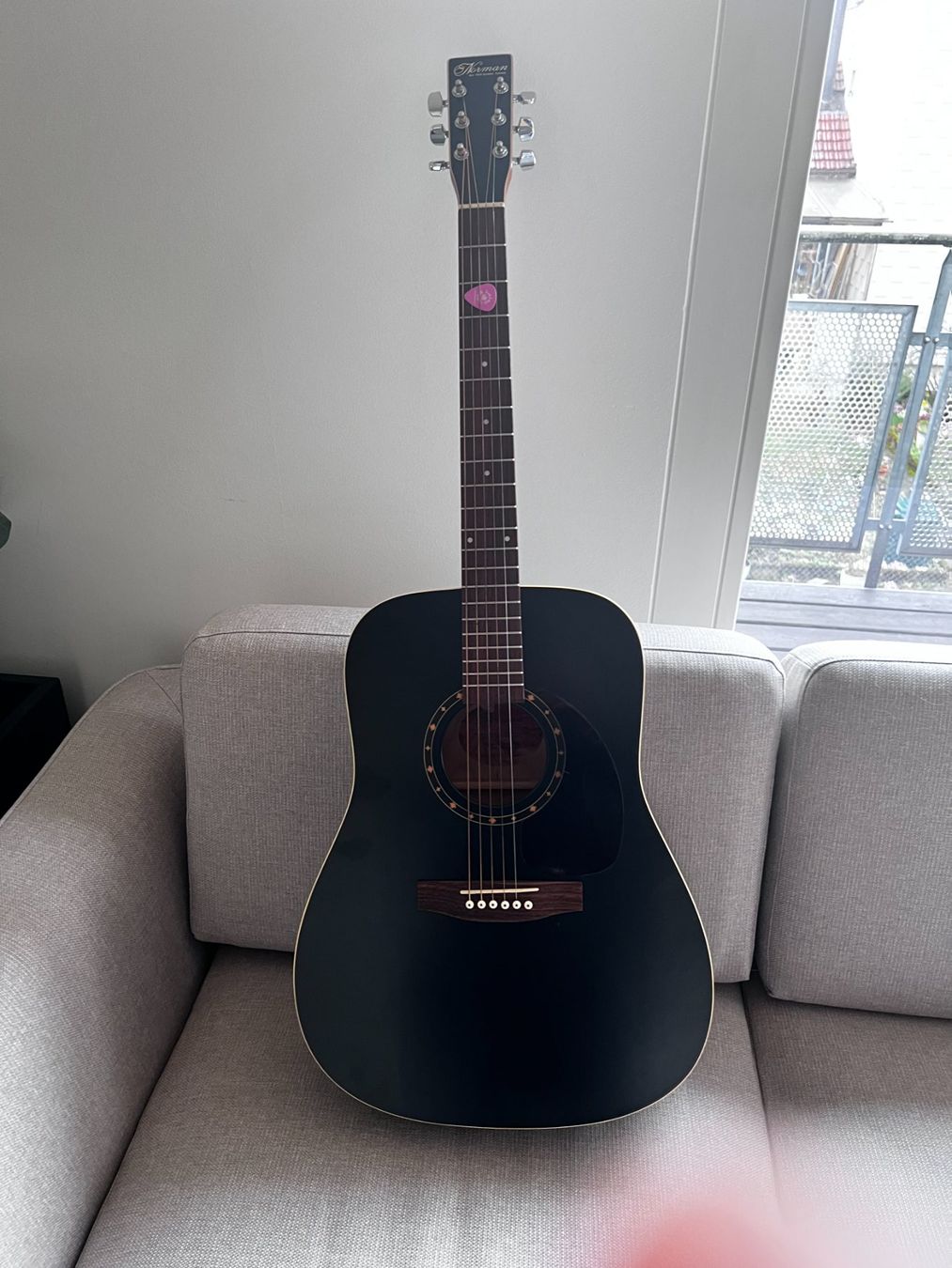 Strumenti musicali: Gitarre Norman B18 Cedar Black inkl. Softcase – Nuovo (secondo la descrizione) da Winterthur venduto da Ozz0