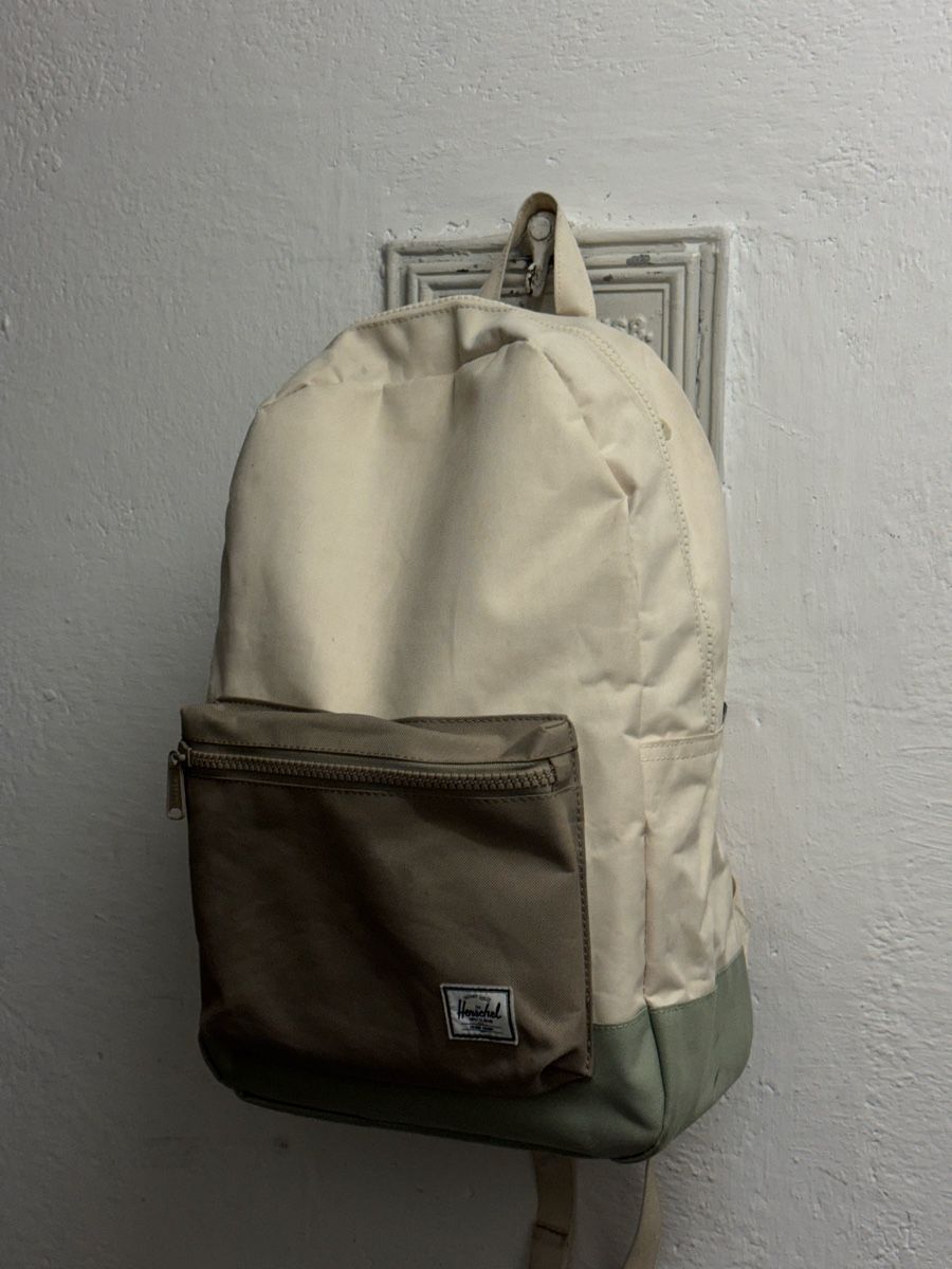 Herschel Zaini: Herrschel Rucksack – Usato da Zürich venduto da rxxel