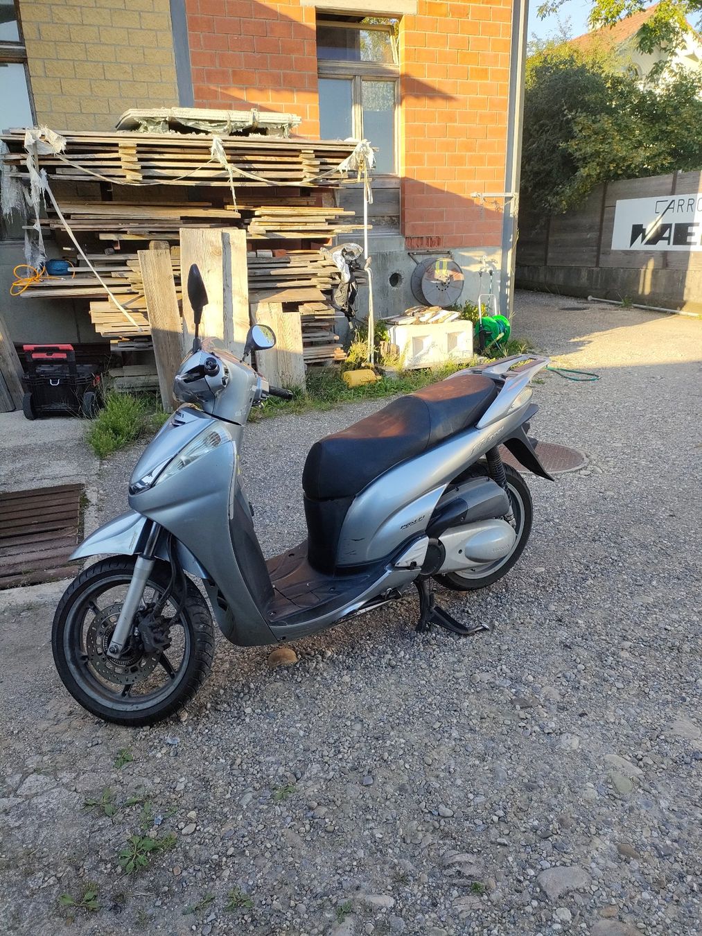 Honda Scooters: Honda Roller – Gebraucht aus Basel von pig_r5sq 2