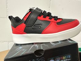Skechers Sneaker Gr. 34 mit LED, neu