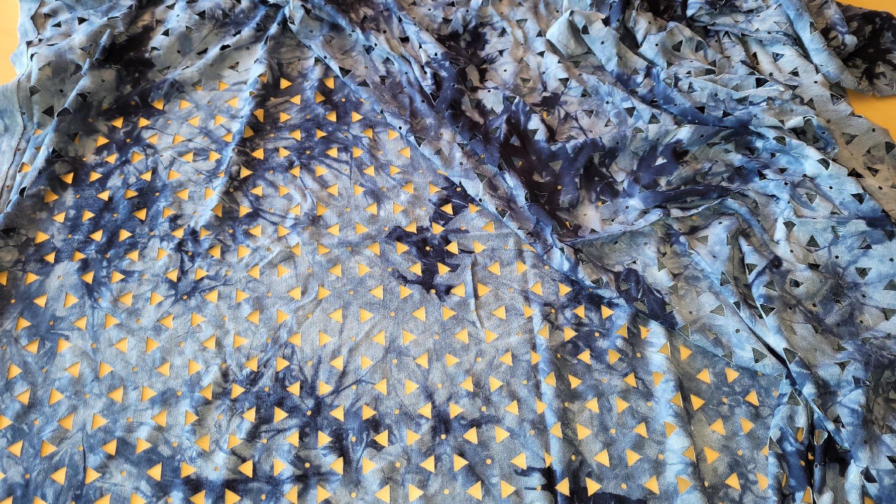 Stoffe: 2x Batik-Jersey - rosa/pink und blau – Neu (gemäss Beschreibung) aus Madiswil von fabrics 1