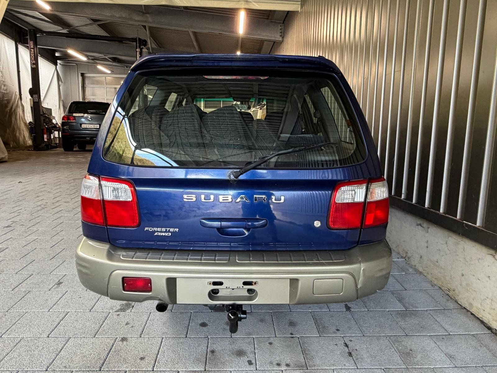Subaru Automobili: Subaru Forester 2.0 Automat – Usato da Flühli LU venduto da Overland_Motors 3
