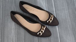 🆕️ Estrada Ballerinas - 38  - Mokka mit Gold-Ketten-Detail