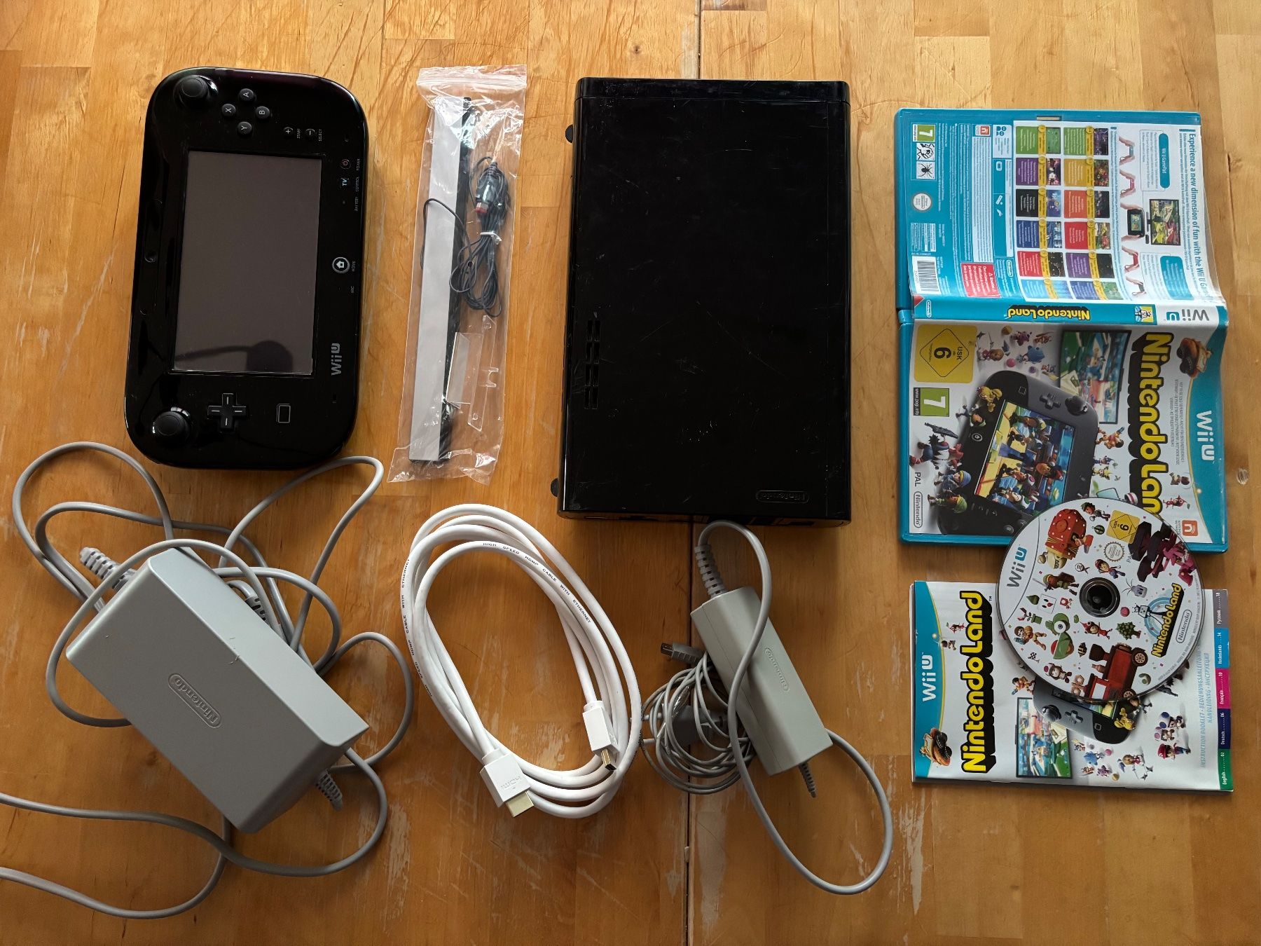 Nintendo Console: WiiU Konsole mit 2 Games – Usato da Frenkendorf venduto da gelbeZinnie
