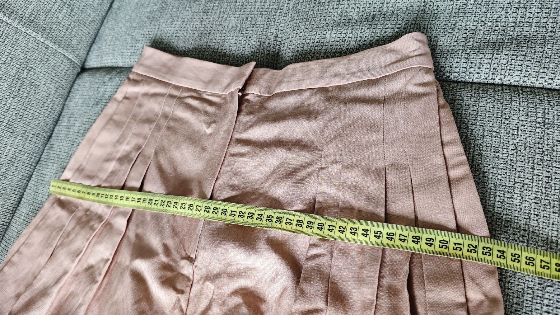 Massimo Dutti Pantaloni: Massimo Dutti Shorts, size 40, pleated, Summer Ready! – Nuovo (secondo la descrizione) da Zürich venduto da alu_dzr7 4