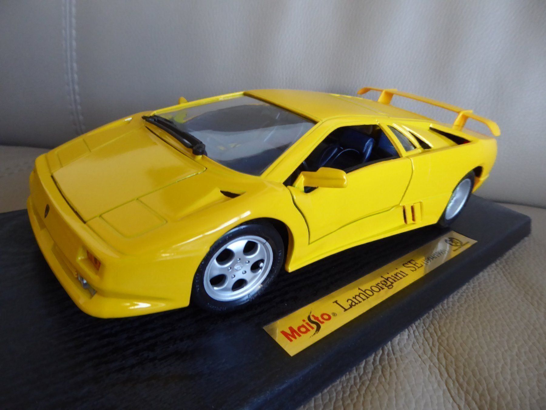Lamborghini Modellautos: Lamborghini SE 1994/1995 1:18 – Neu (gemäss Beschreibung) aus Hettlingen von Zambole 3