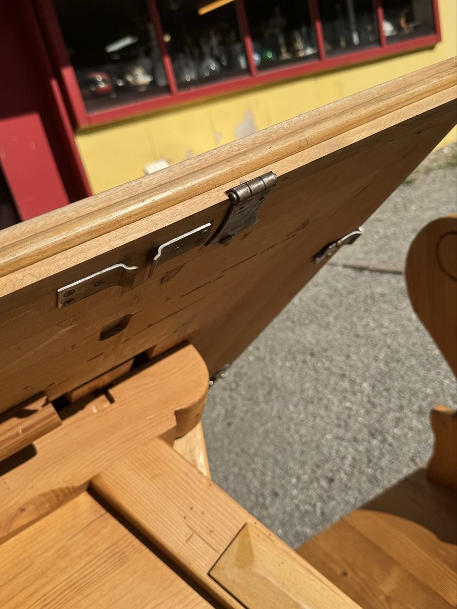 Tavoli: Antike schiefertisch mit 4 Stuhlen  – Usato da Schlieren venduto da Freundlich02 7