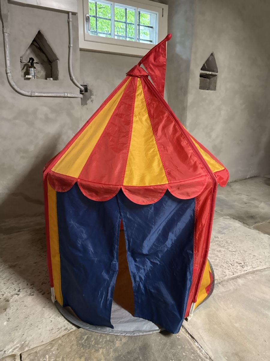 Casette per bambini: Children tent Ikea – Usato da Kilchberg ZH venduto da DeFerrari