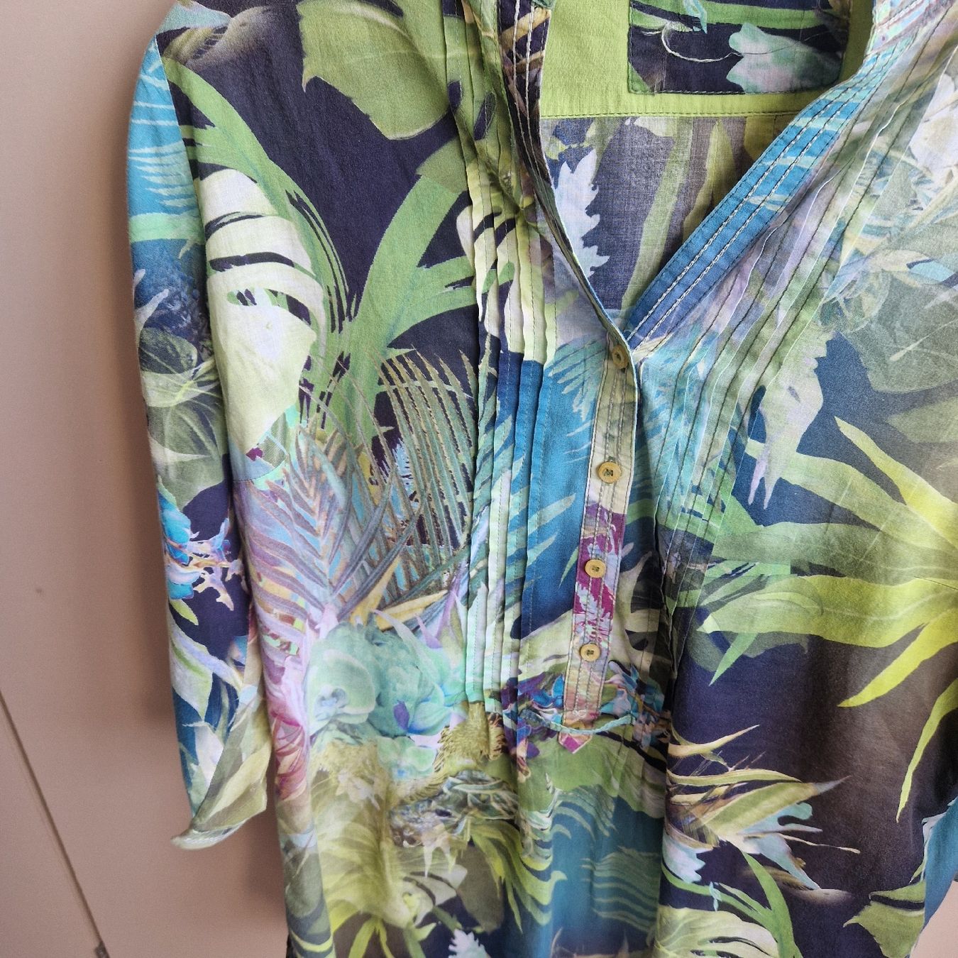 Blusen: Hawaiihemd Bluse Damen Gr. M grün – Gebraucht aus Frenkendorf von gca_d2qp 1