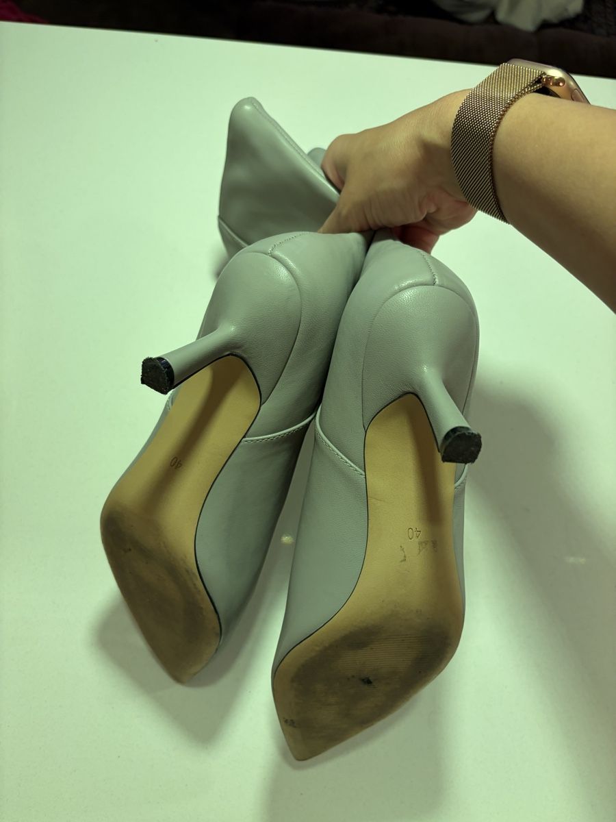 Damenschuhe: Stiefeletten grau Grösse 40 Lederimitat gebraucht – Gebraucht aus Zürich von lar_dw7h 3