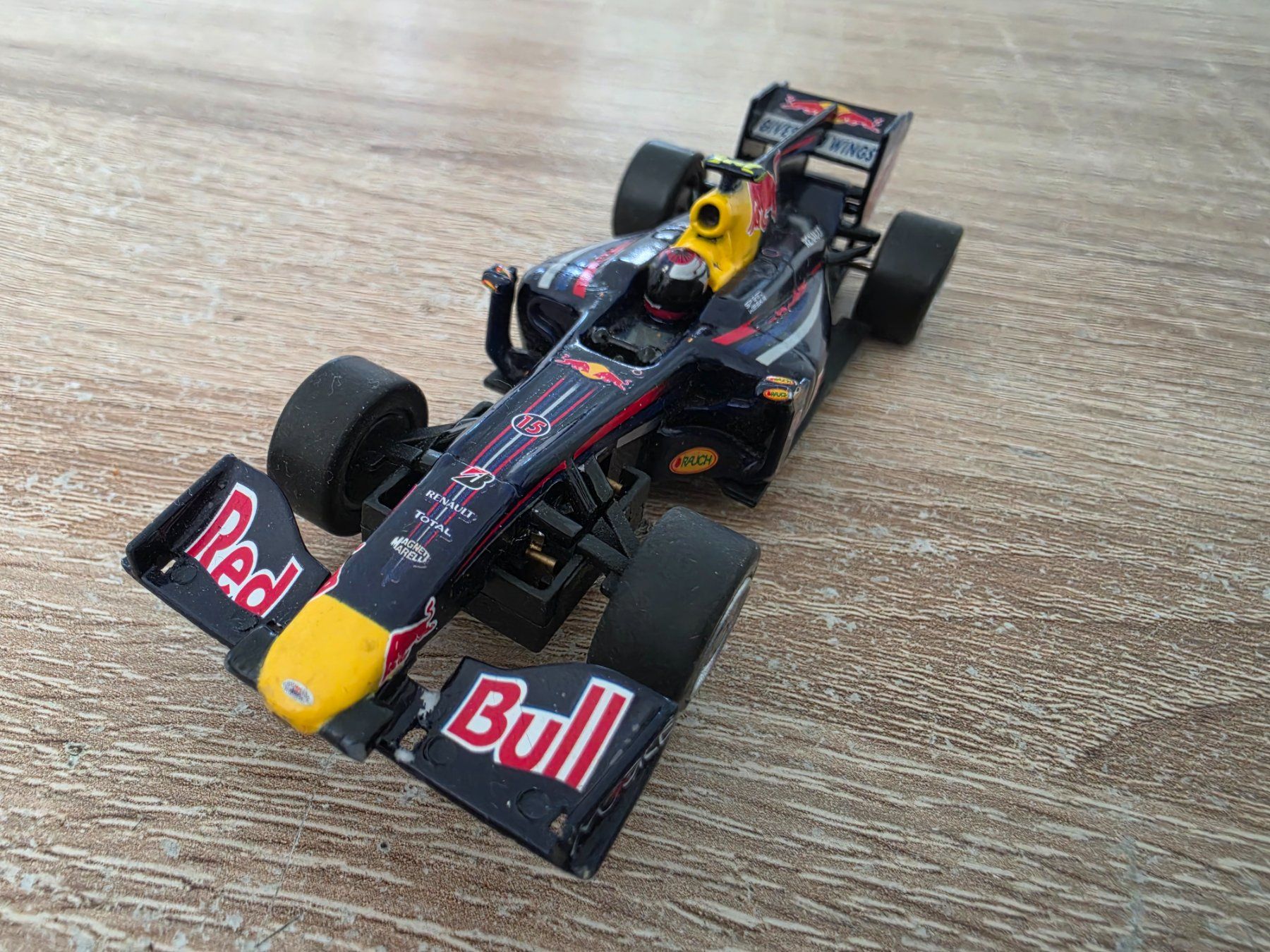 Carrera Modellini d'auto: Carrera Go Auto "Formel 1" mit RedBull – Usato da Sempach venduto da Knuckles17 2
