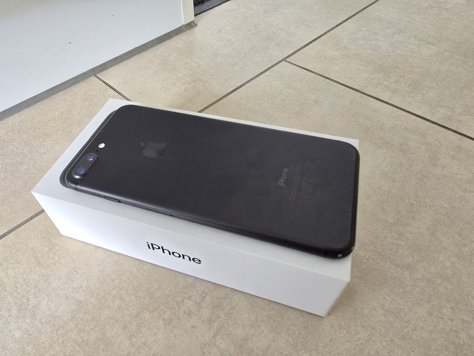 Apple Handys / Smartphones: Apple iPhone 7 Plus - 32GB – Gebraucht aus Rickenbach b. Wil von VeryLovelyThings 6