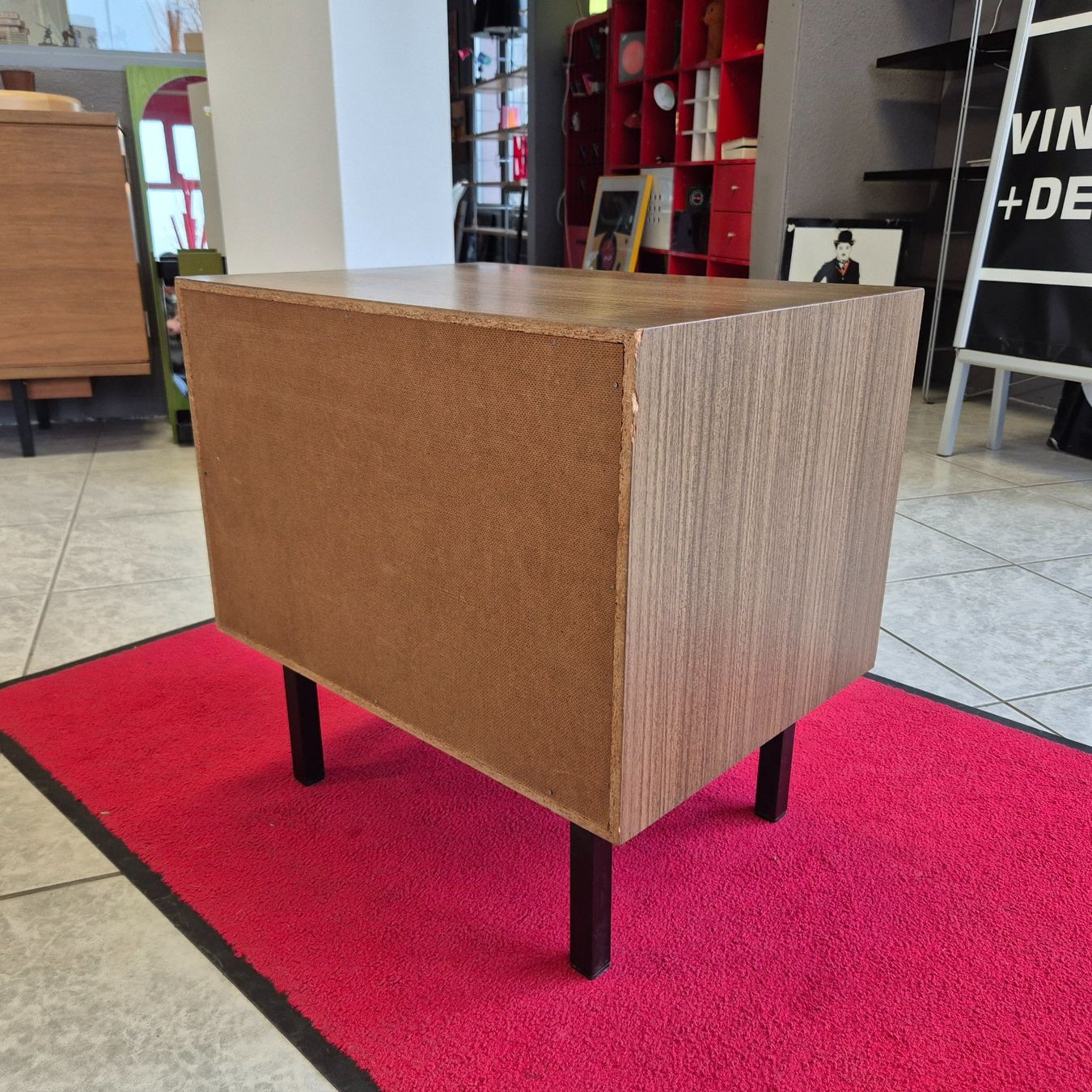 Cassettiere: 1970 Nachttisch Bedside Table Kommode Schubladenkommode – Usato da Nottwil venduto da Wondewa-Shop 8