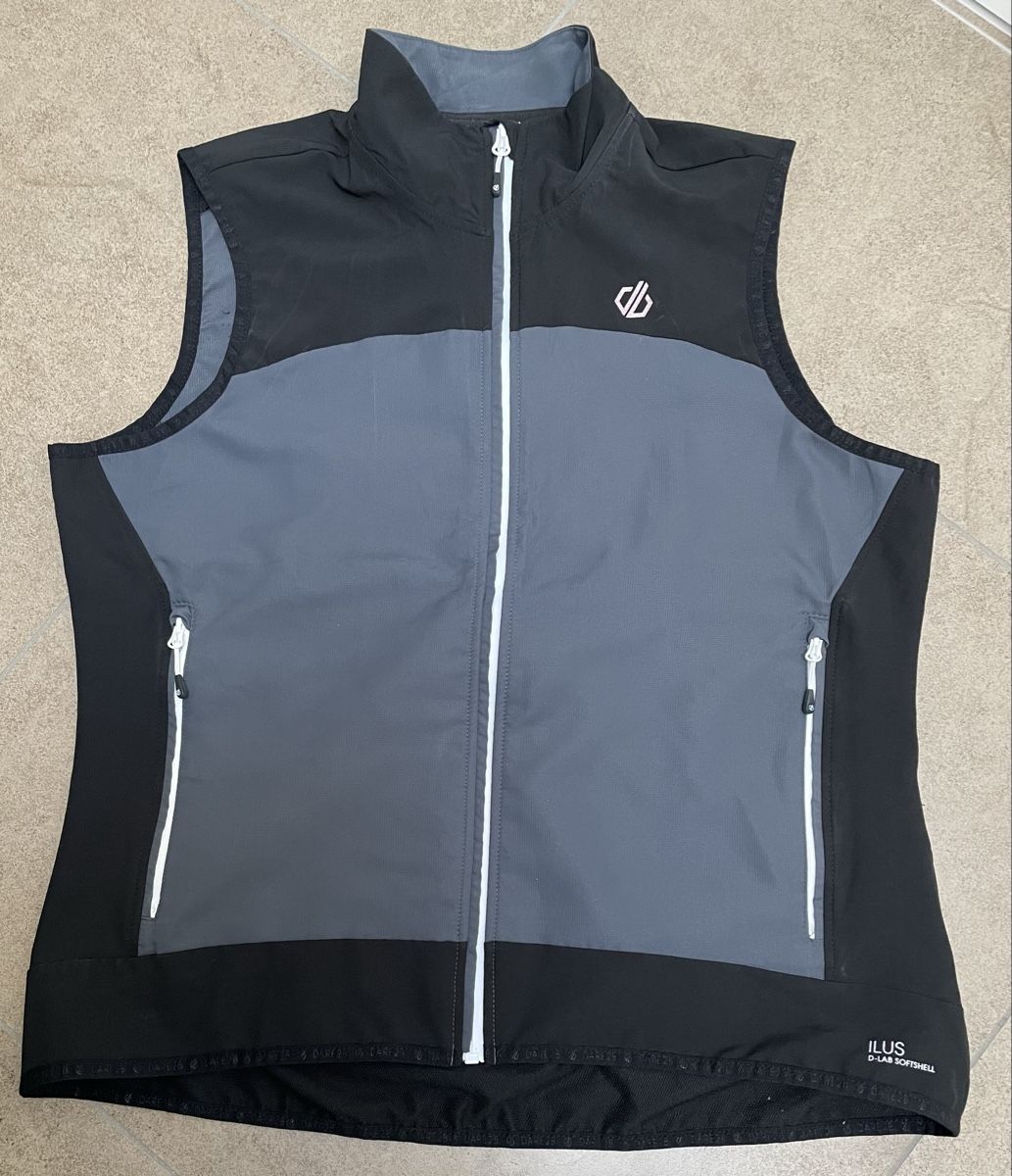 Gilet & Giacche: Dare2B Softshell Weste, Gilet, Gr. 42 (EU) – Nuovo (secondo la descrizione) da Bronschhofen venduto da Sommernacht03