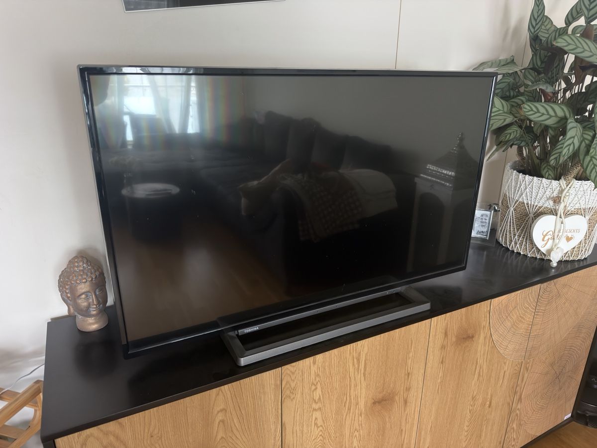 Televisori: Toshiba Smart Tv – Nuovo (secondo la descrizione) da Erlinsbach SO venduto da dopadach