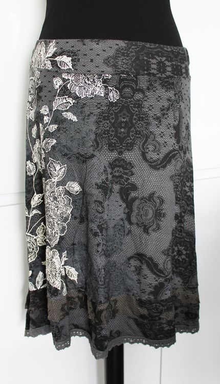 Jupe DESIGUAL Taille 34/36 - Multicouleur, Style Portefeuille, Longueur 48cm, Occasion Très Bon état