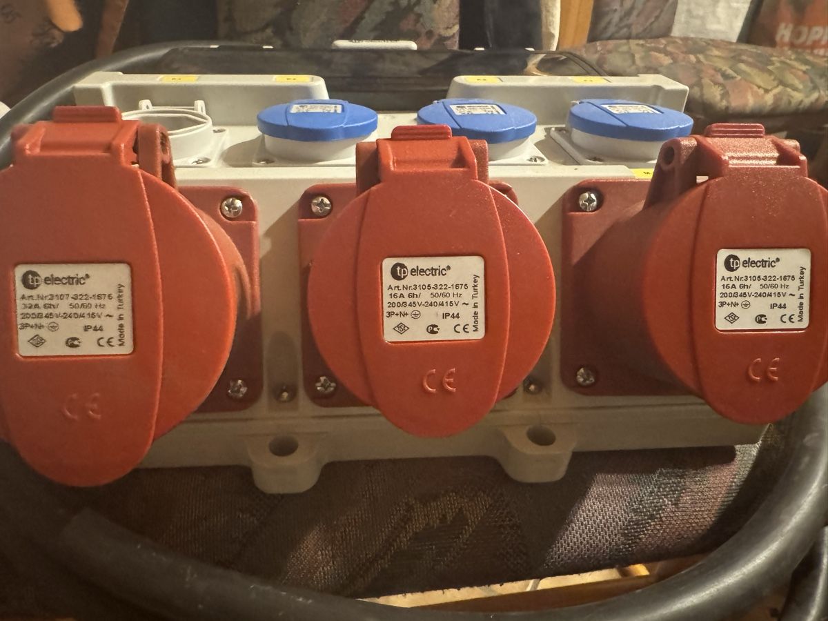 Elektrotechnik: TP Electric Mobiler Stromverteiler Neuwertig – Neu (gemäss Beschreibung) aus Triengen von B_S_92 2