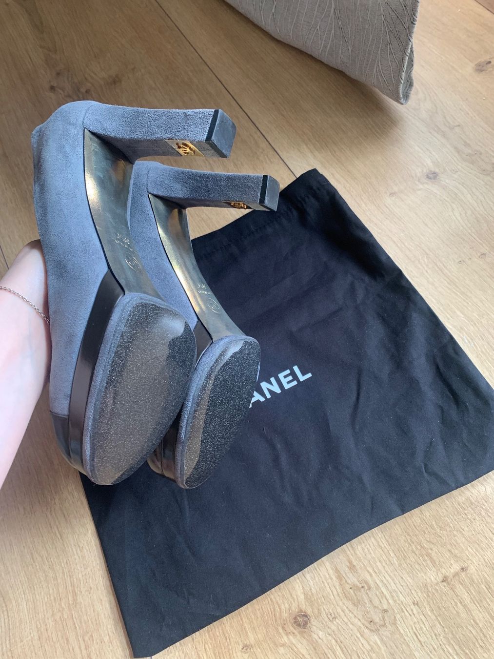 Chanel Scarpe da donna: Schuhe mit Absatz, Pumps Chanel Sandalen grey – Usato da Zell LU venduto da AliAli24 5