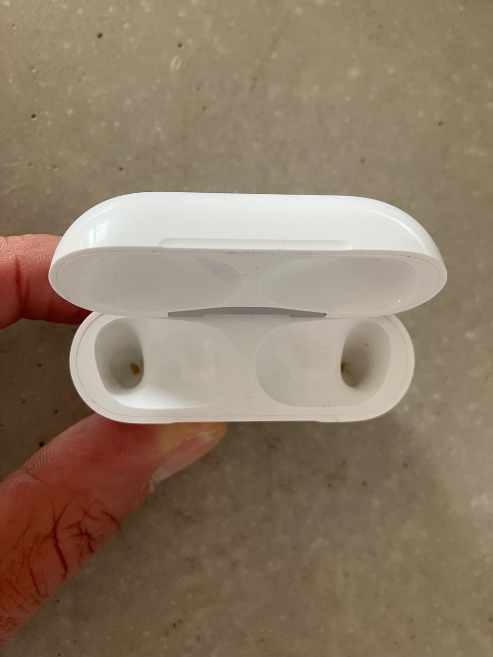 Apple Cuffie: APPLE Air Pods Pro 2 – Usato da Lausanne venduto da mr.v 3