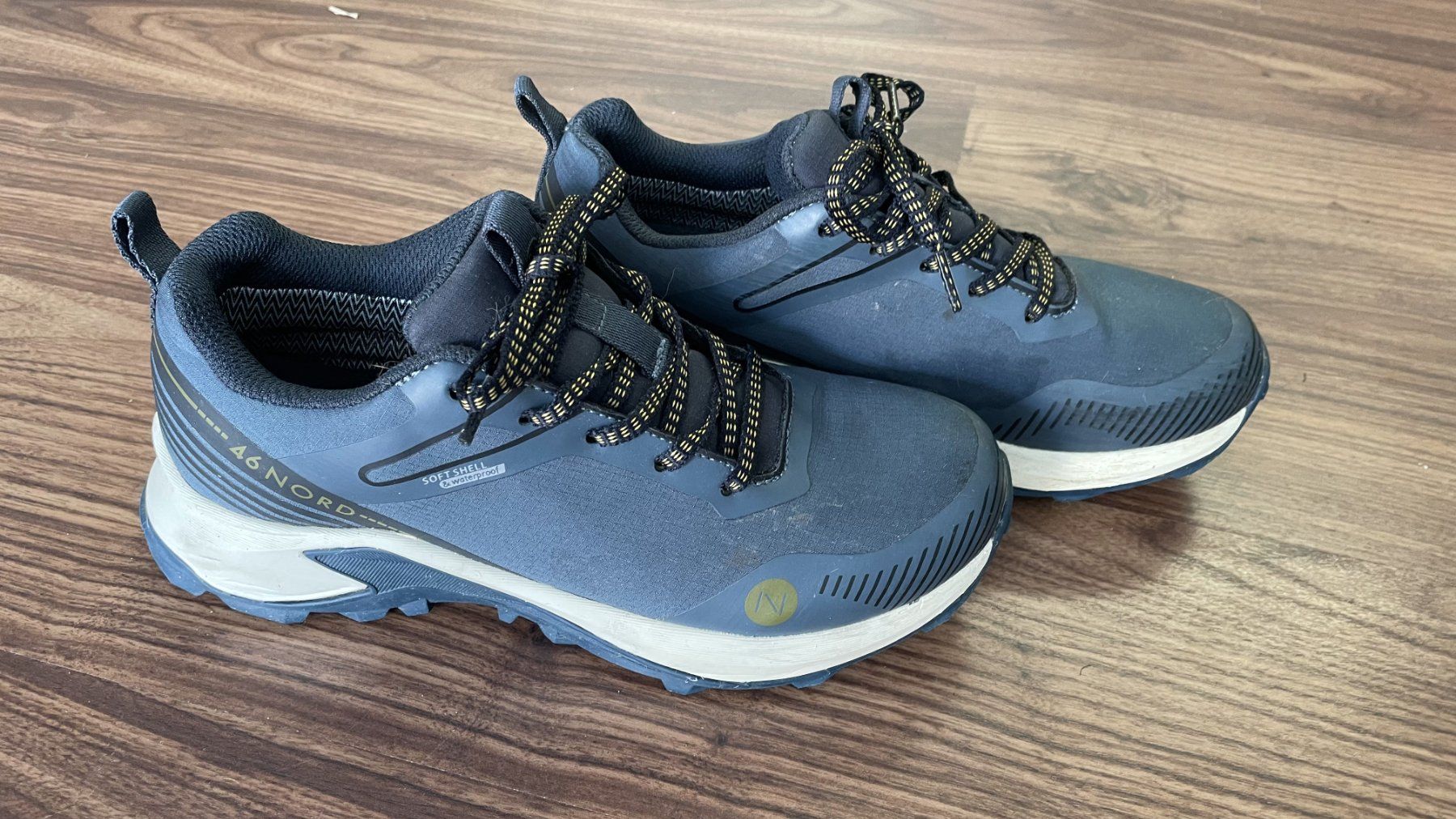 Scarpe da uomo: Turnschuhe / Freizeitschuhe – Nuovo (secondo la descrizione) da Flüelen venduto da jodel_du