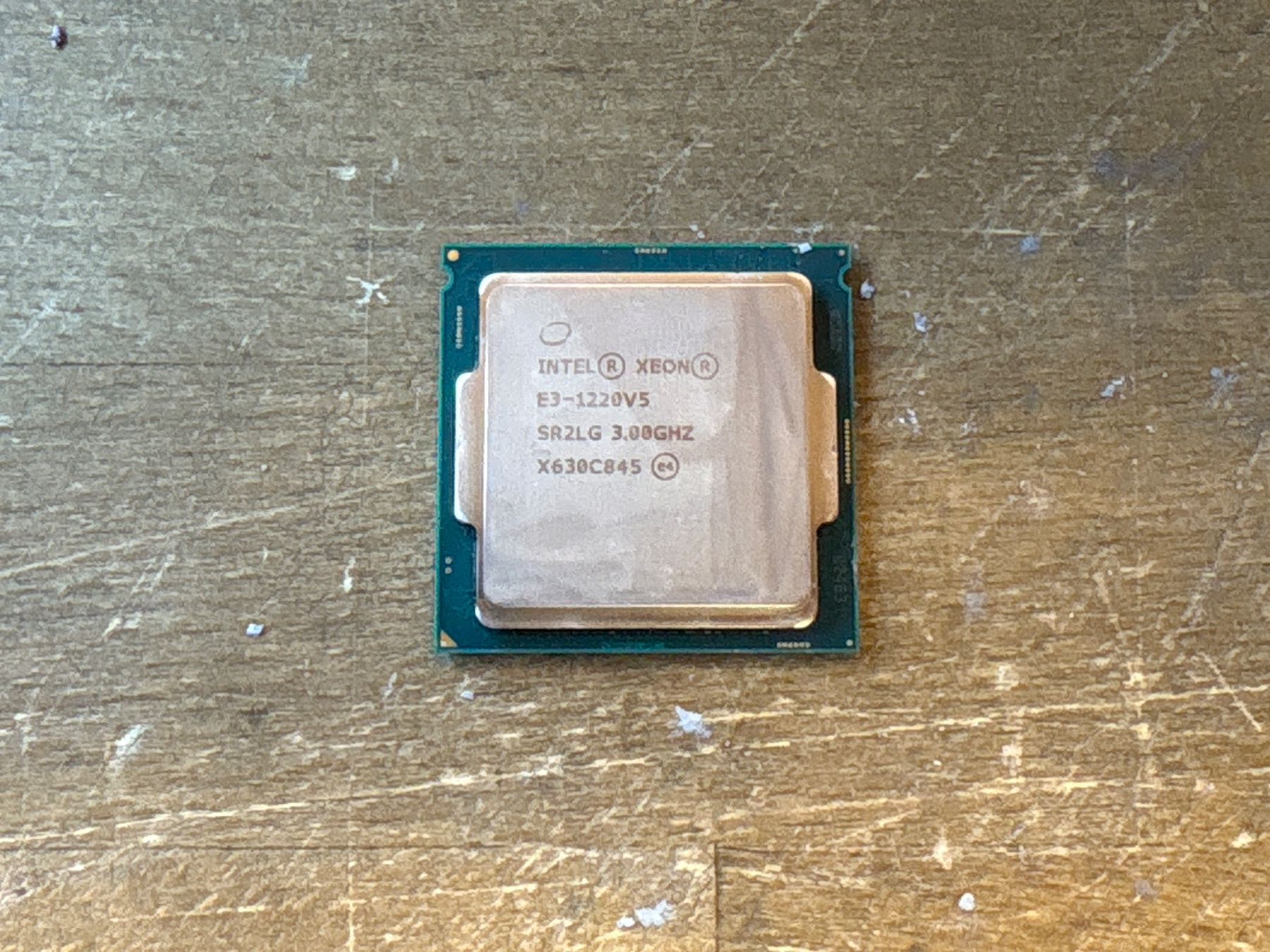 Intel Componenti elettronici: CPU Intel Xeon E3-1220V5 3.00GHz – Usato da Chur venduto da Feschtland 1