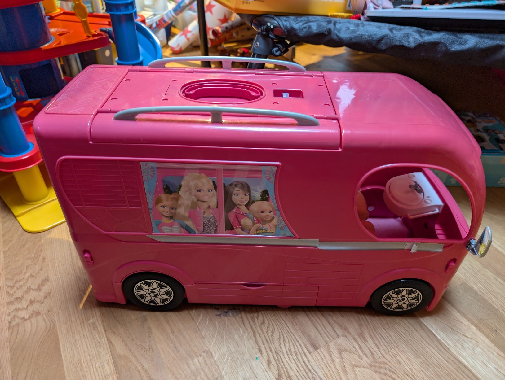 Jouets: Barbie Camper mit Pool – D'occasion à Bern par berneroberlaenderin 7