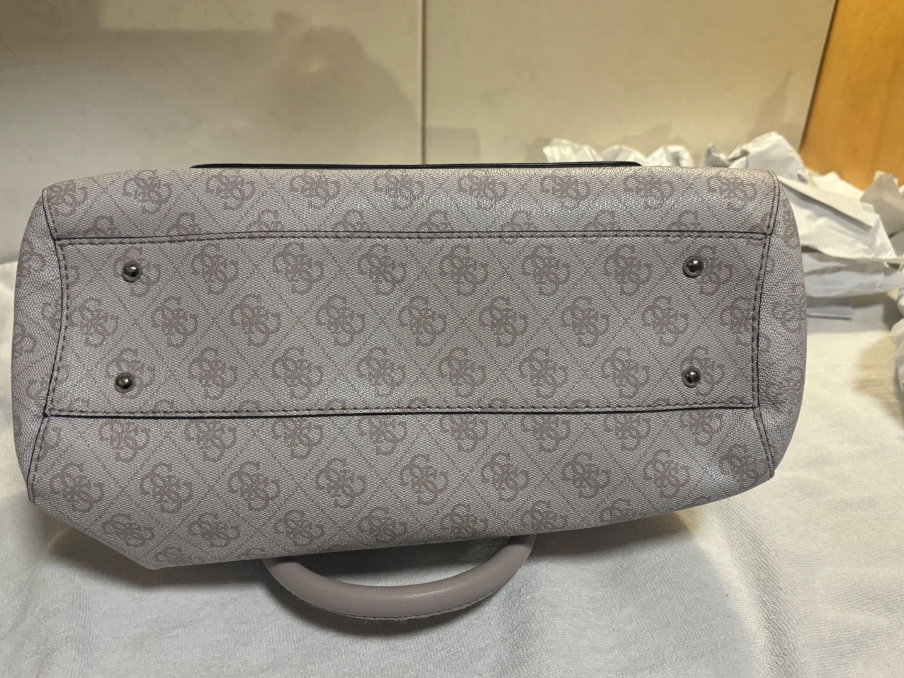 Guess Taschen für Damen: GUESS Tasche – Neu (gemäss Beschreibung) aus Steinen von FIN 5