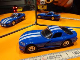 Dodge Viper  1:43 (ohne Box) Road-Champs   > (H5)