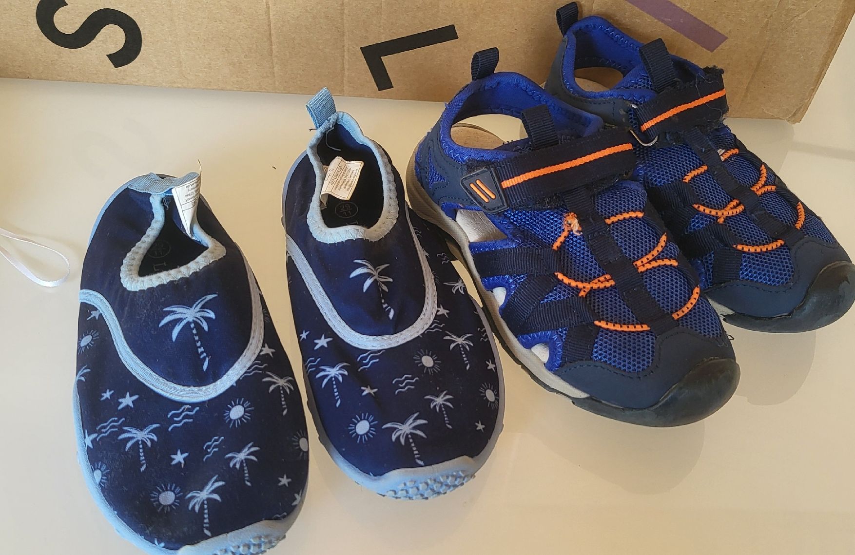 Scarpe per ragazzi: Sandales et chaussures de plage 29 – Usato da Lavey-Village venduto da agaddy