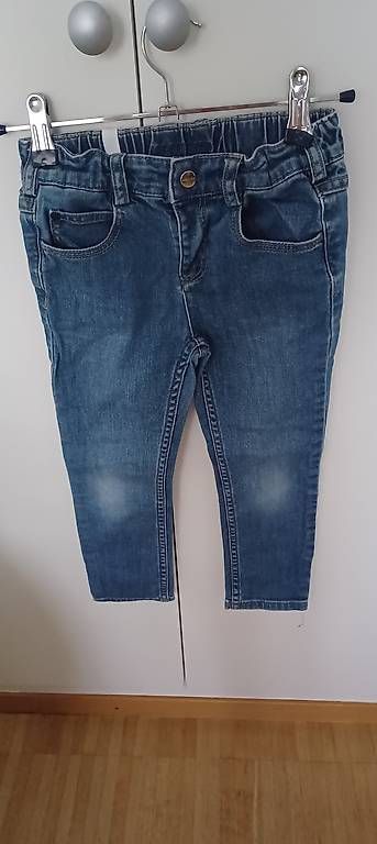 Pantalons: Jean Jacadi taille 5 ans – D'occasion à GENEVE par NathalieI01