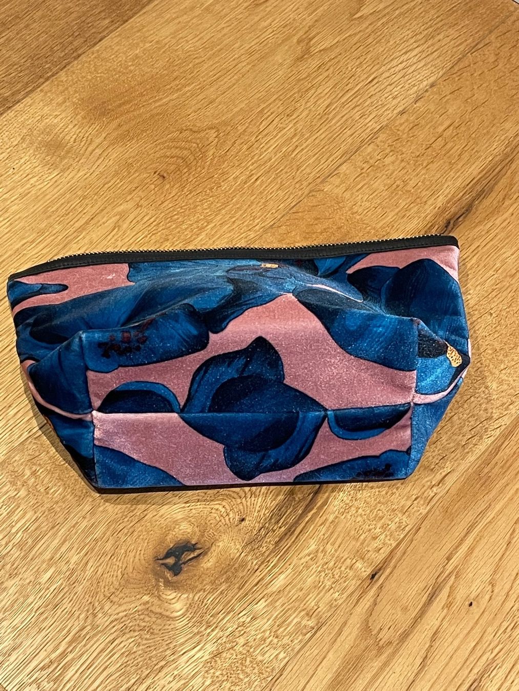 Custodie per cosmetici: Pochette Wouf – Usato da Puplinge venduto da Cechth 2