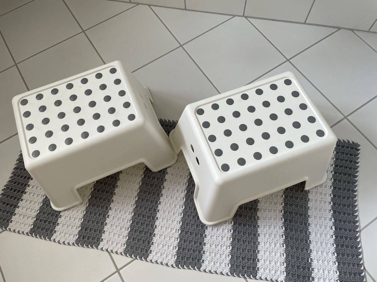 Ikea Tabourets: IKEA Tritthocker – Neuf (Voir description) à Siebnen par Starlauf 2