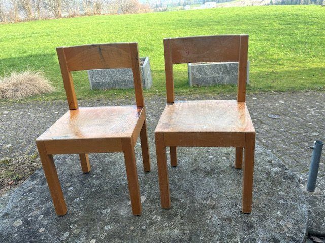 2 gebrauchte Kinderstühle Kaufen auf Ricardo