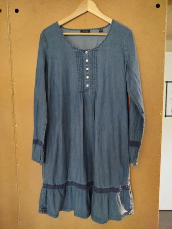 Robe en jeans tout fin 