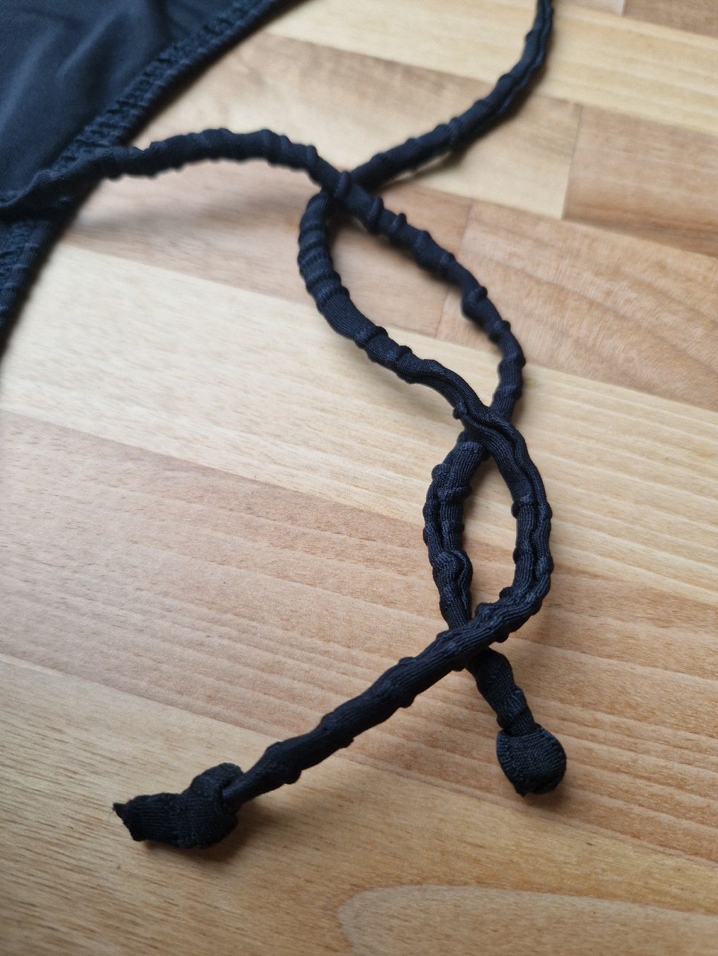 H&M Costumi da bagno & Bikini: Schwarze Bikinihose Grösse S – Usato da Lyss venduto da katelisa 3