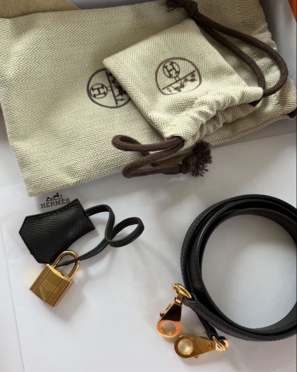 Hermès Borse da donna: HERMÈS Kelly 25 – Nuovo (secondo la descrizione) da Pfäffikon SZ venduto da happy.life 8