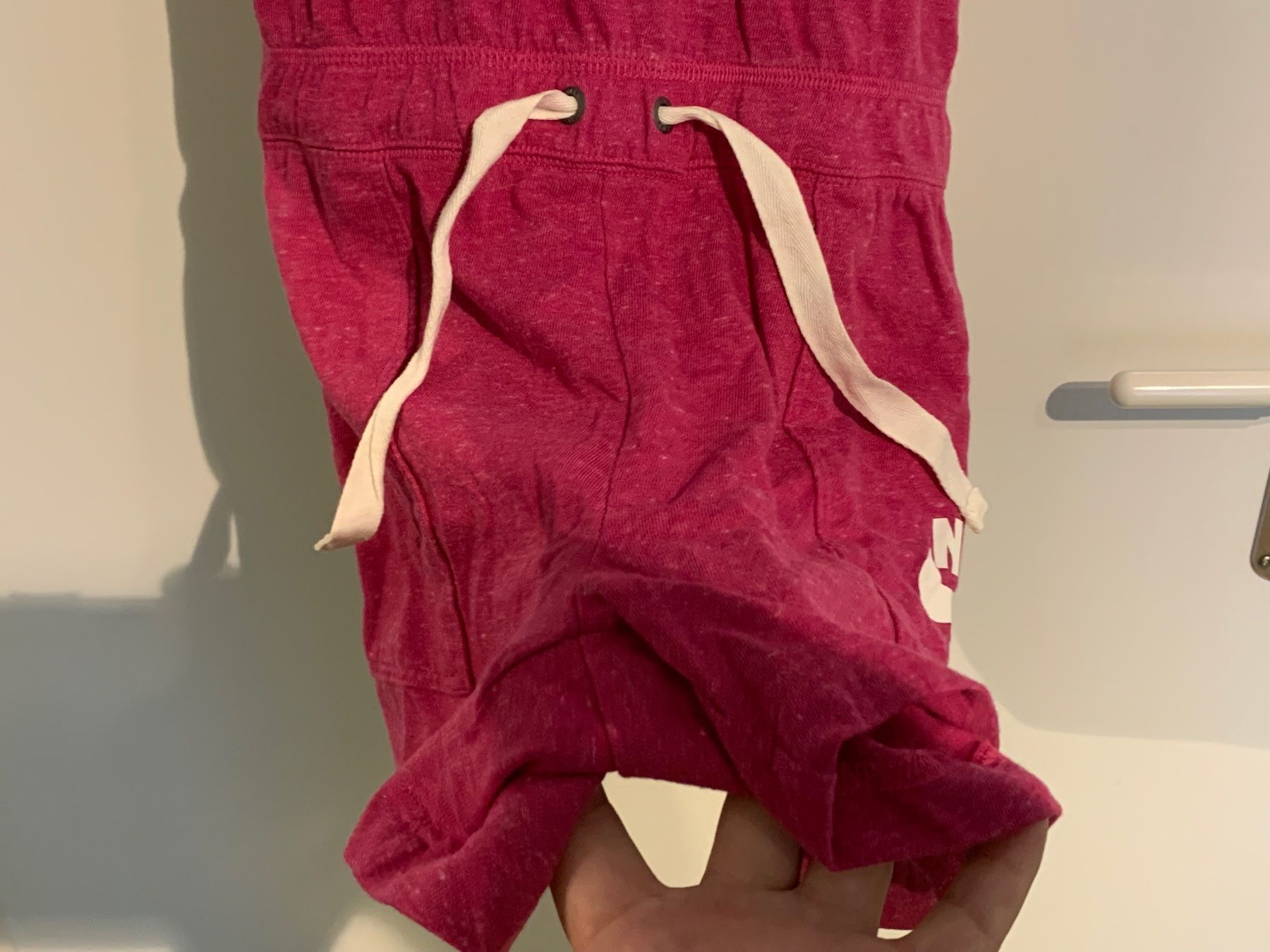 Nike Tute: NIKE JUMPSUIT GRÖSSE S – Usato da Zufikon venduto da SULMI02 7