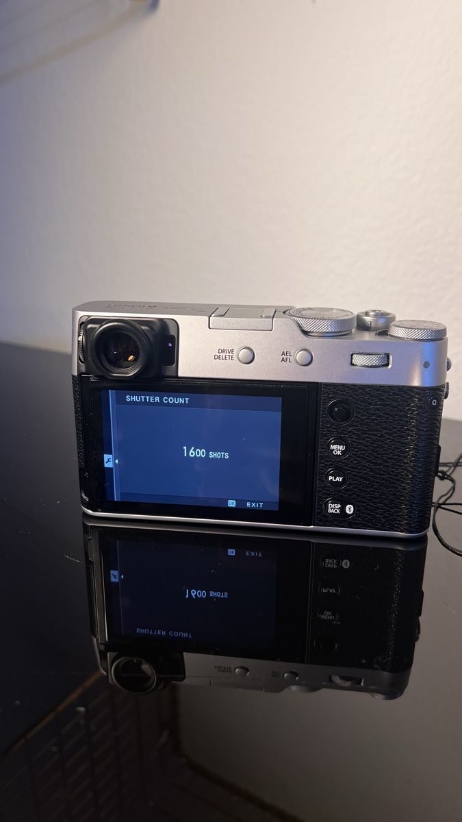 Fujifilm Appareil photo: Fujifilm X100VI Silber – D'occasion à Zug par kseniia-14 1