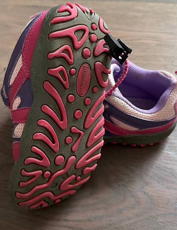 Scarpe per ragazzi: Kinder Schuhe Gr. 26 – Usato da Döttingen venduto da pelisa 2