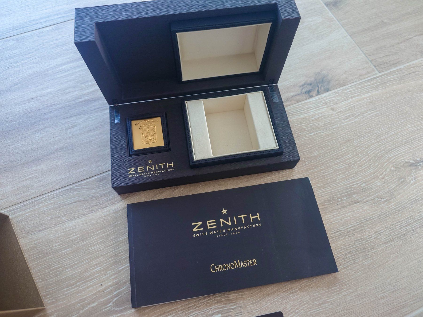Zenith Scatole porta orologi: Zenith El Primero Chromaster box – Usato da Epalinges venduto da bracelet123 2